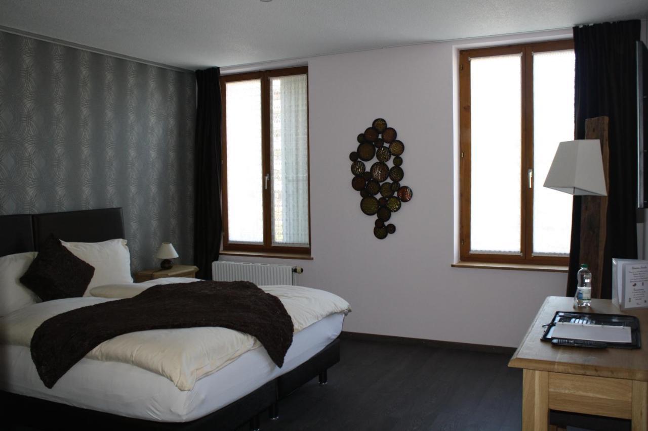 Hotel De La Gare Monthey Ngoại thất bức ảnh