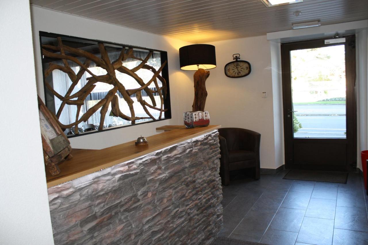 Hotel De La Gare Monthey Ngoại thất bức ảnh