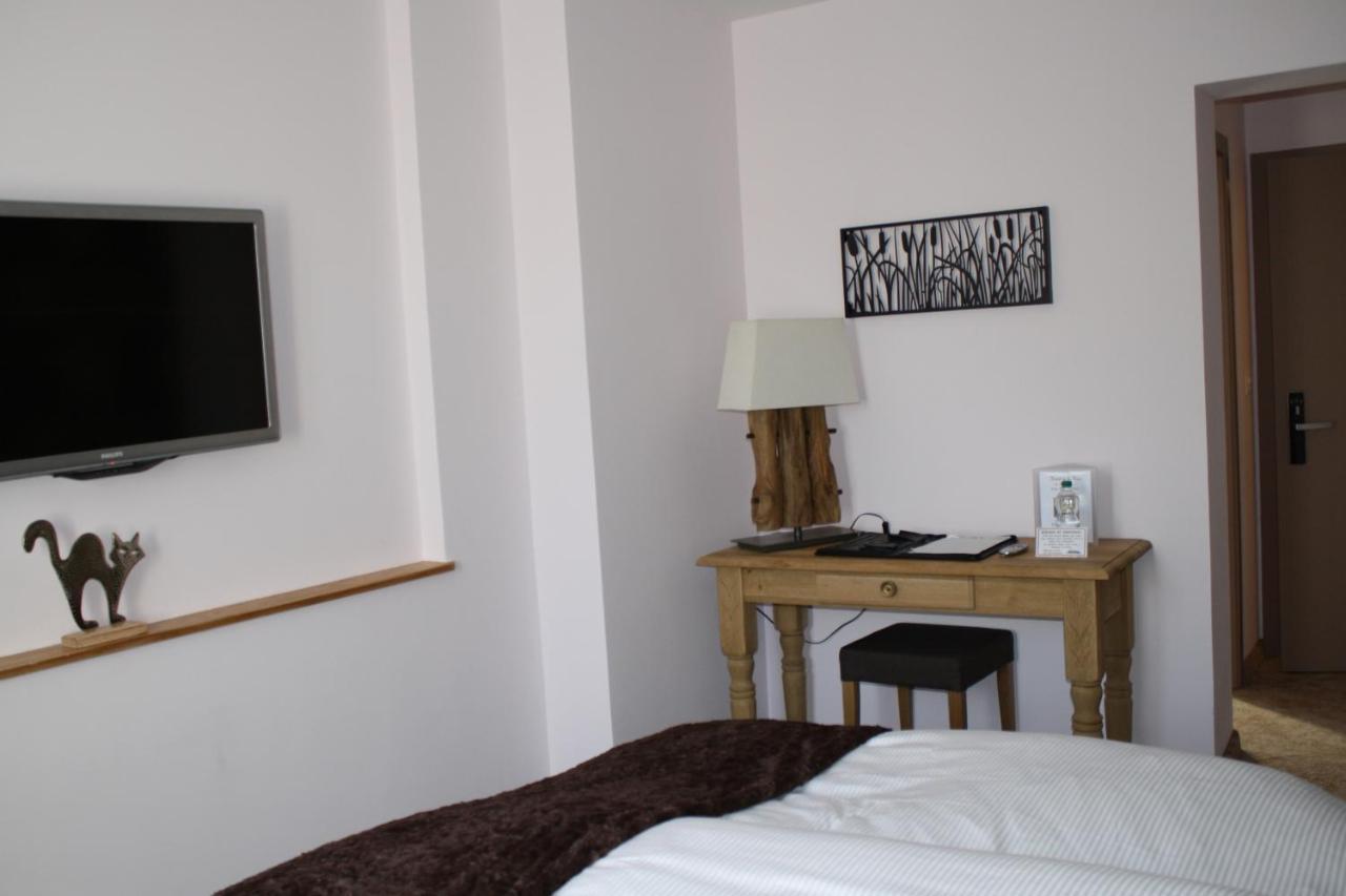 Hotel De La Gare Monthey Ngoại thất bức ảnh