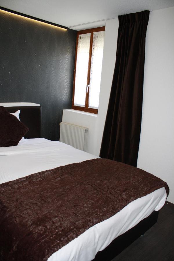Hotel De La Gare Monthey Ngoại thất bức ảnh