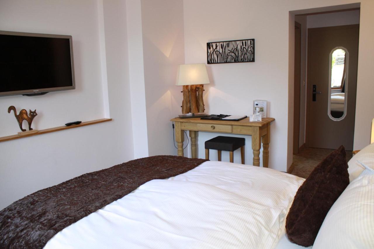 Hotel De La Gare Monthey Ngoại thất bức ảnh