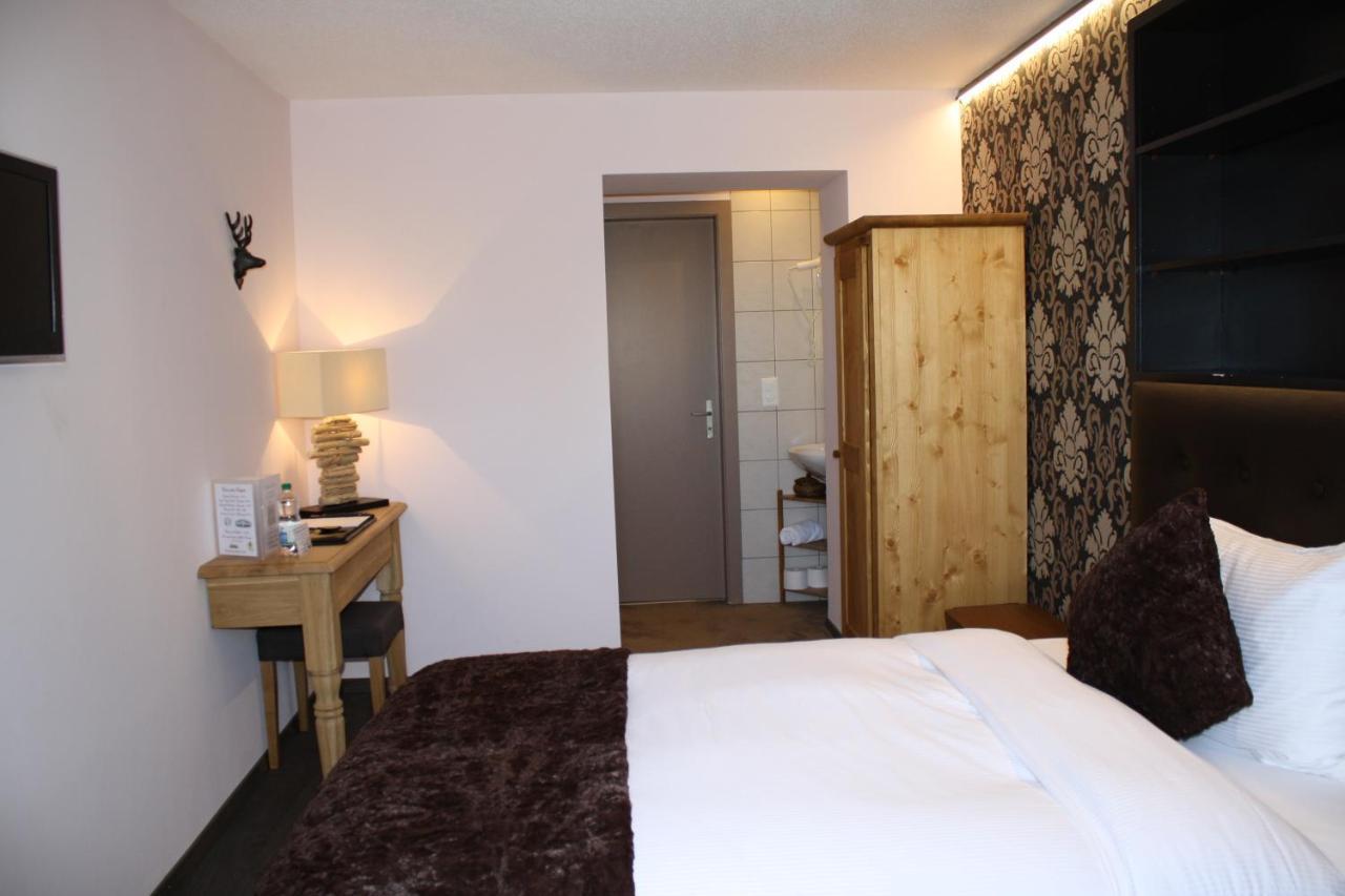 Hotel De La Gare Monthey Ngoại thất bức ảnh
