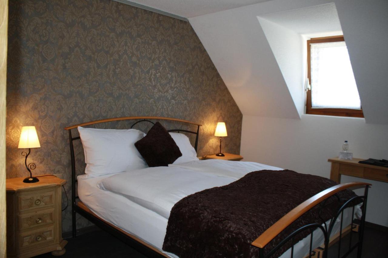 Hotel De La Gare Monthey Ngoại thất bức ảnh