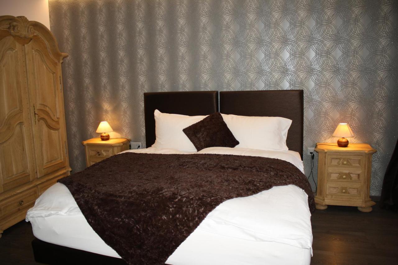 Hotel De La Gare Monthey Ngoại thất bức ảnh