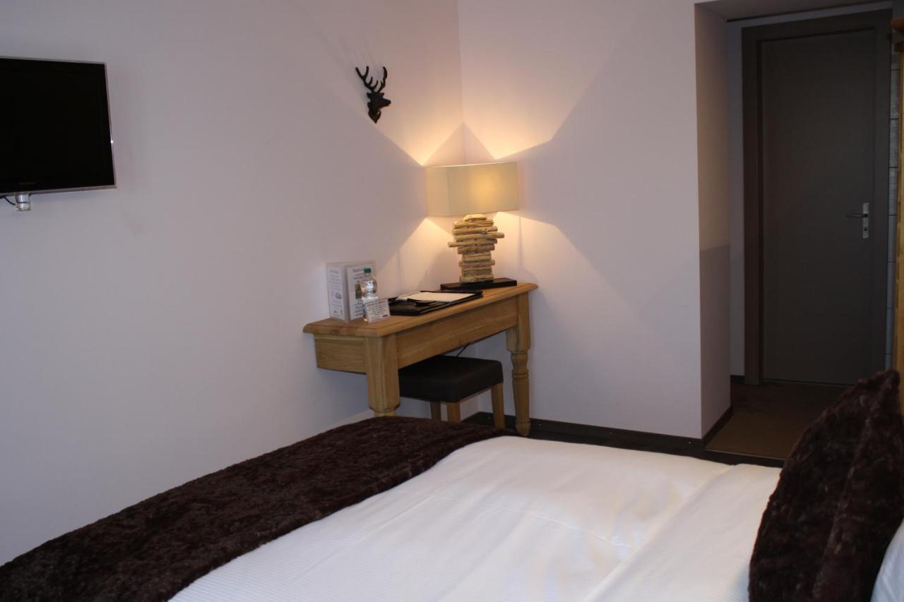 Hotel De La Gare Monthey Ngoại thất bức ảnh